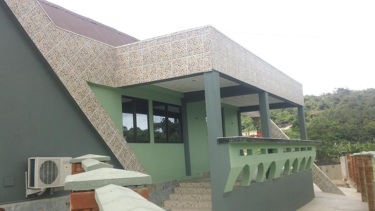 Mama Lee'S Lodge Yamoransa Exterior foto